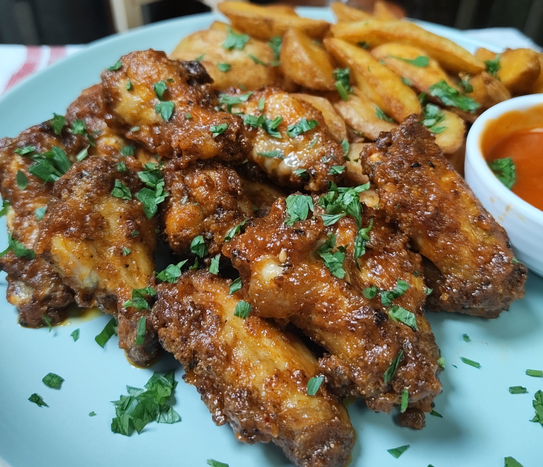 Air Fryer Sticky Sriracha Chicken Wings