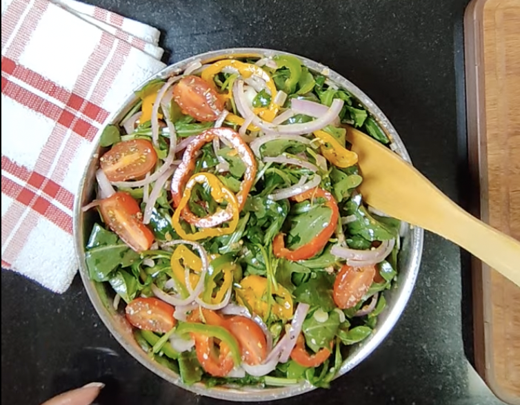 Easy Rocket & Colourful Bell Pepper Salad