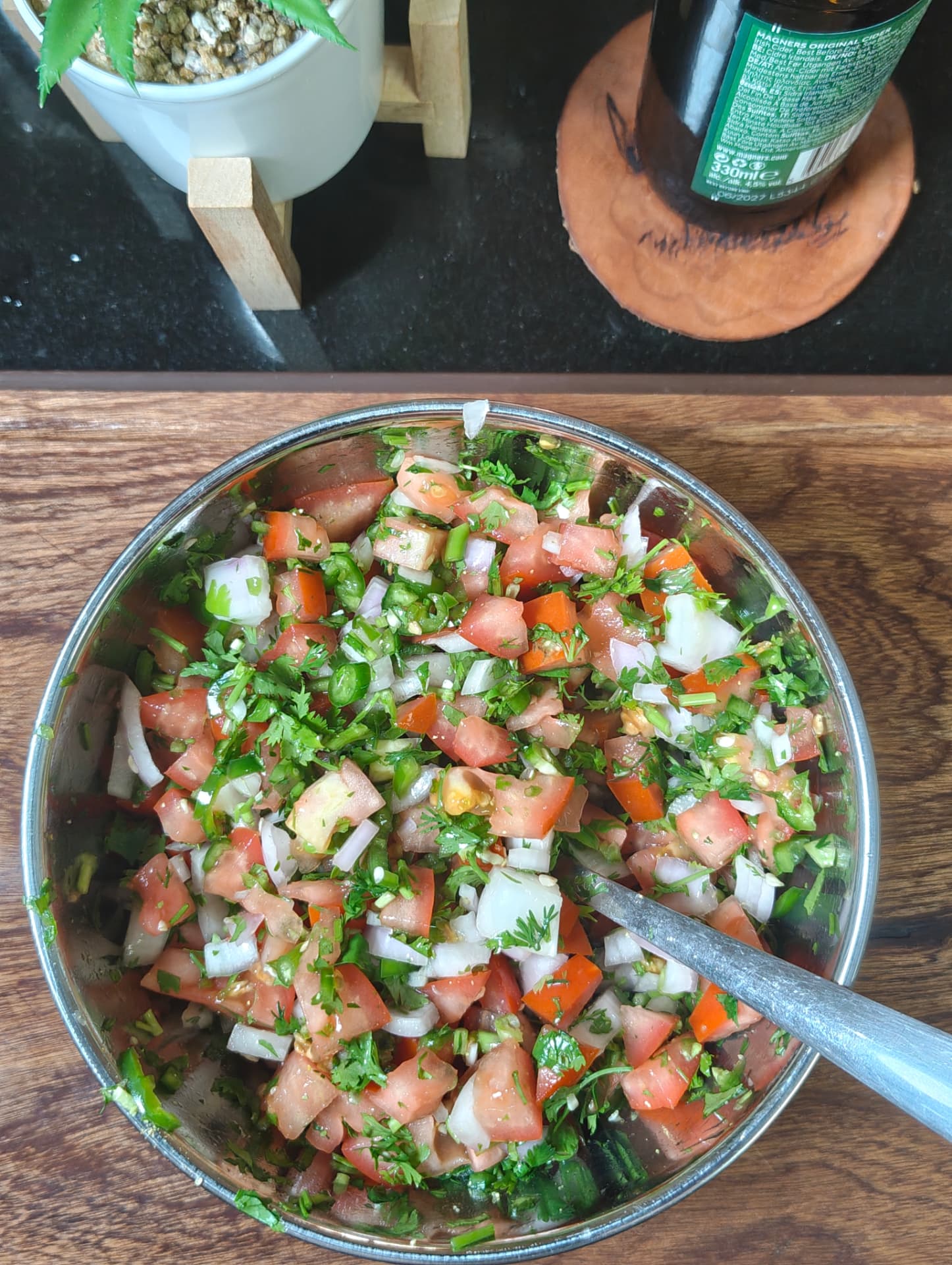 Easy Kenyan Kachumbari (Fresh Tomato & Onion Salsa)